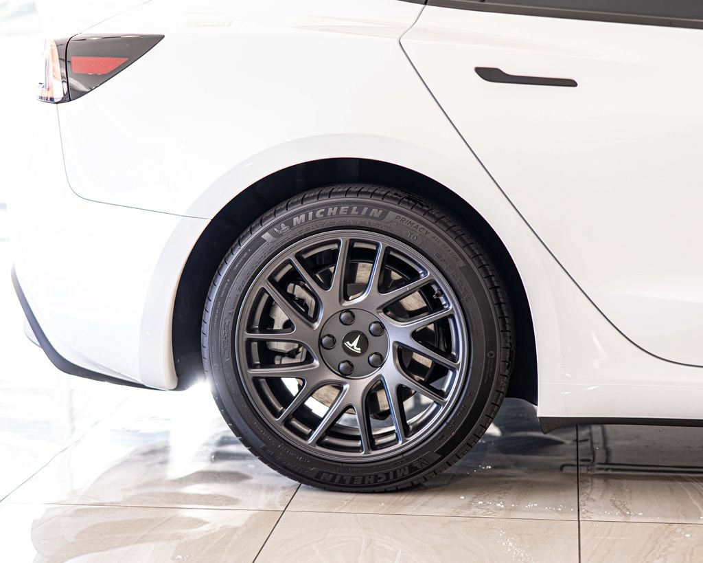Used 2026 Tesla Model 3 RWD image 12