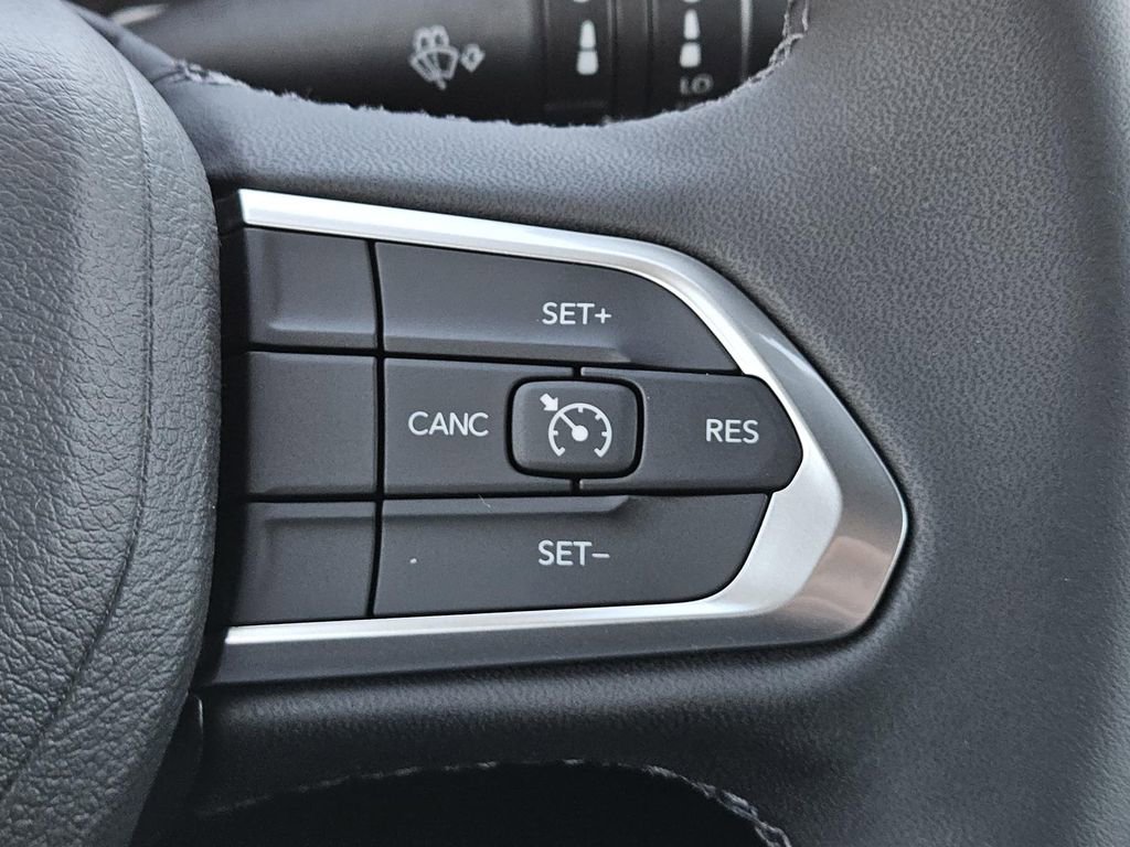 New 2026 Jeep Compass Latitude image 17