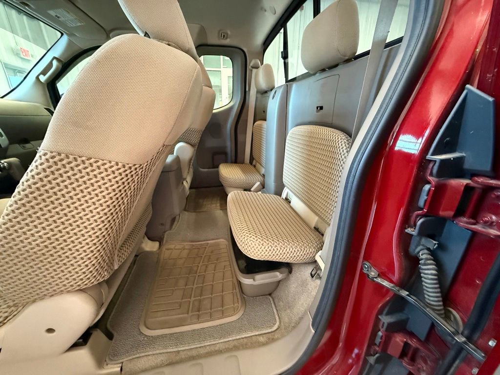 Used 2012 Nissan Frontier SV RWD image 16