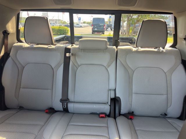 Used 2025 RAM 1500 Laramie AWD/4WD image 19