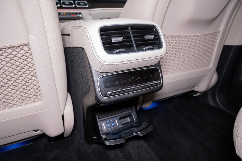 Certified 2026 Mercedes-Benz GLS 450 4MATIC image 30