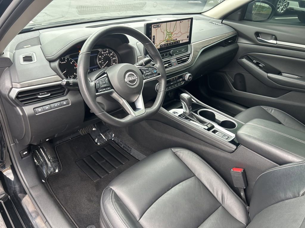Used 2024 Nissan Altima 2.5 SL FWD image 3