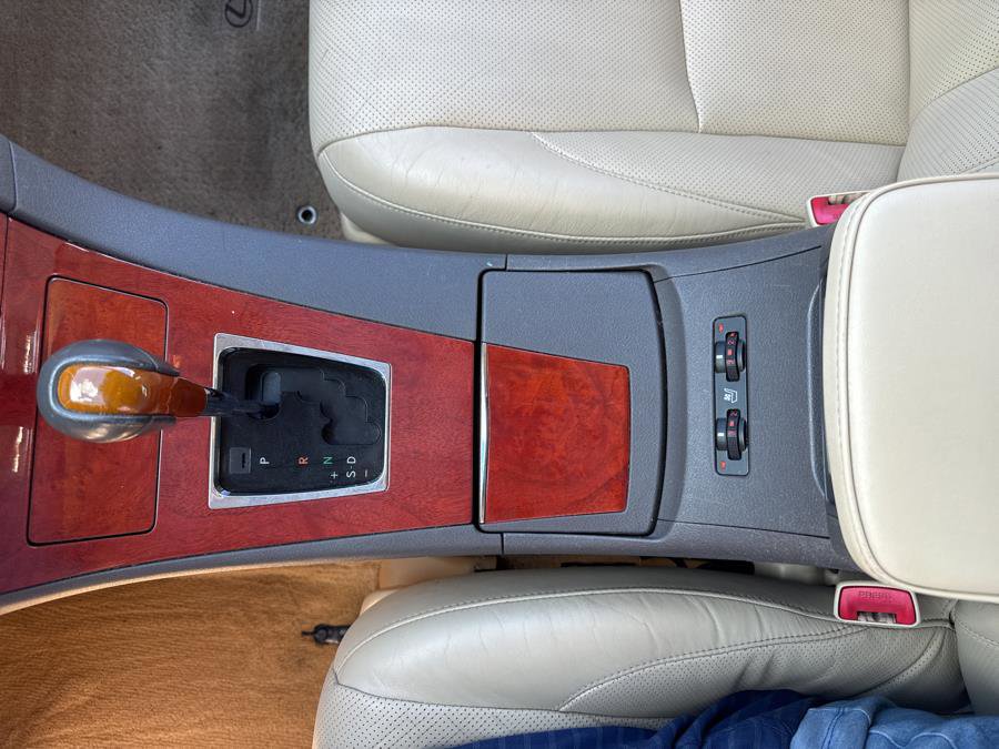 Used 2012 Lexus ES 350 4dr Sdn image 25