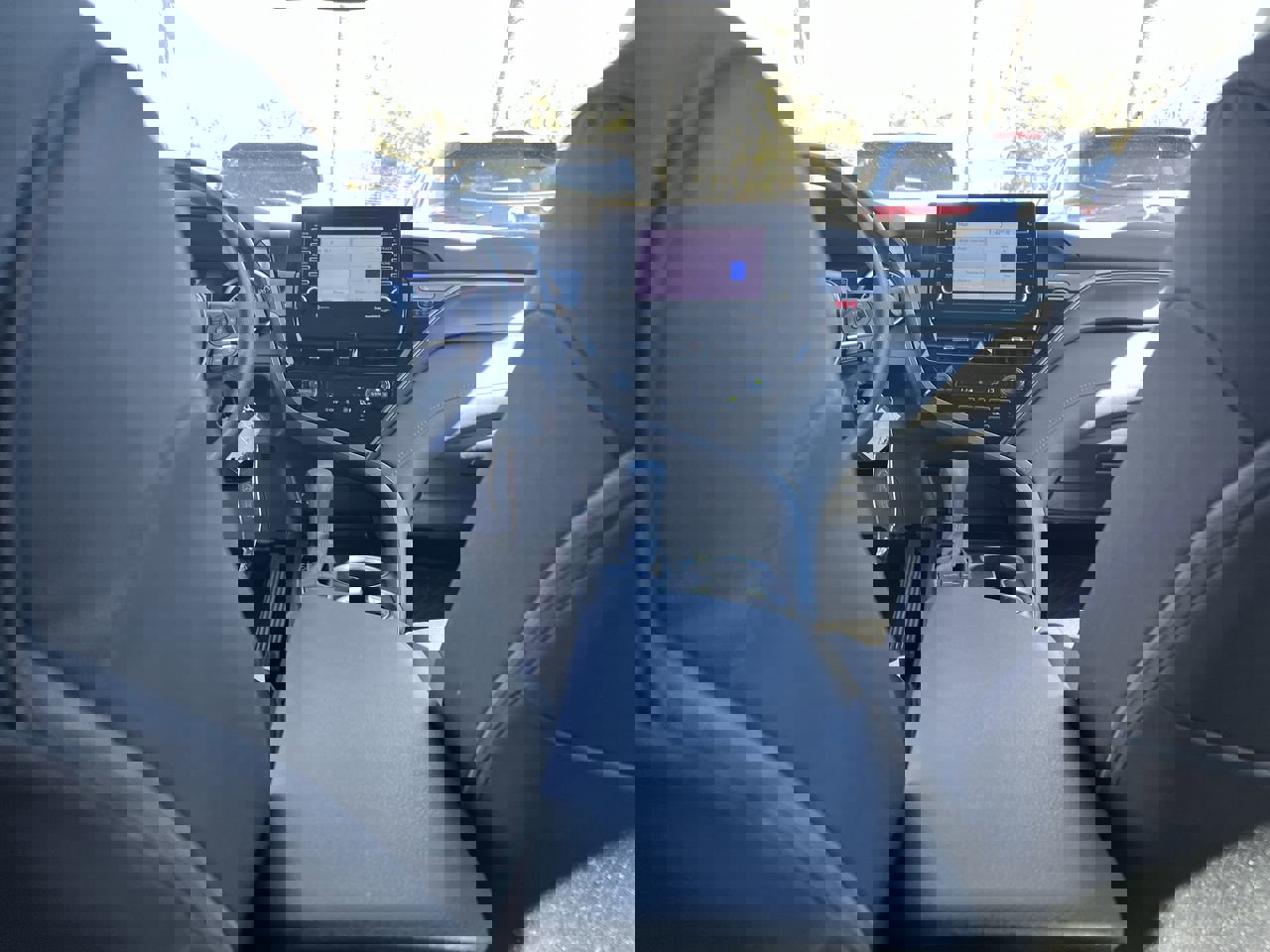 Used 2022 Toyota Camry LE image 31