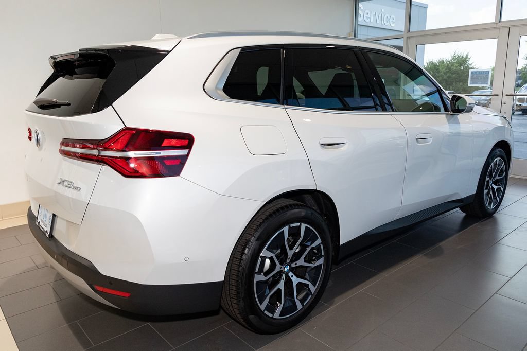 New 2026 BMW X3 xDrive30i w/ Premium Package AWD/4WD image 16