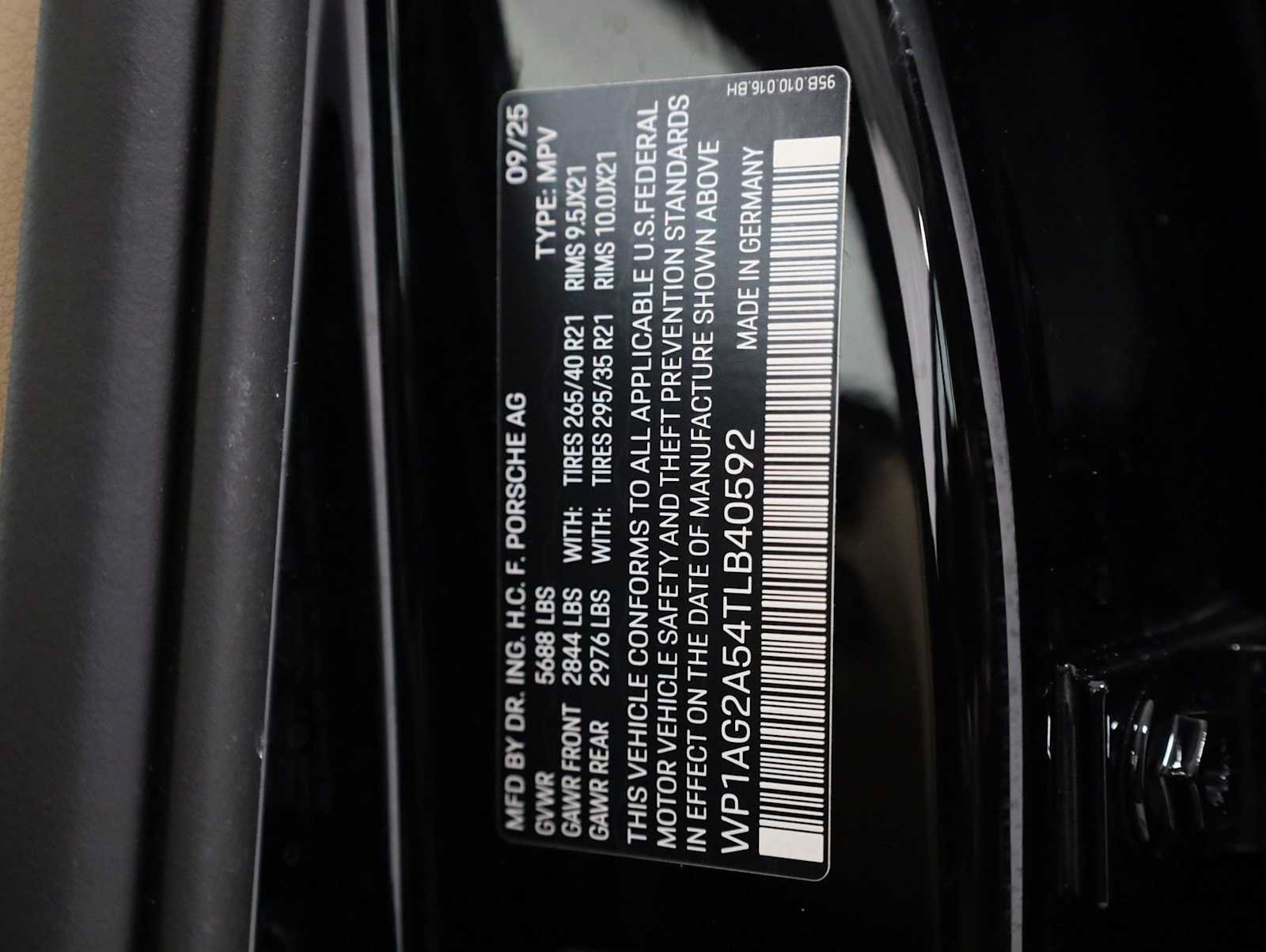 Used 2026 Porsche Macan S AWD/4WD image 44