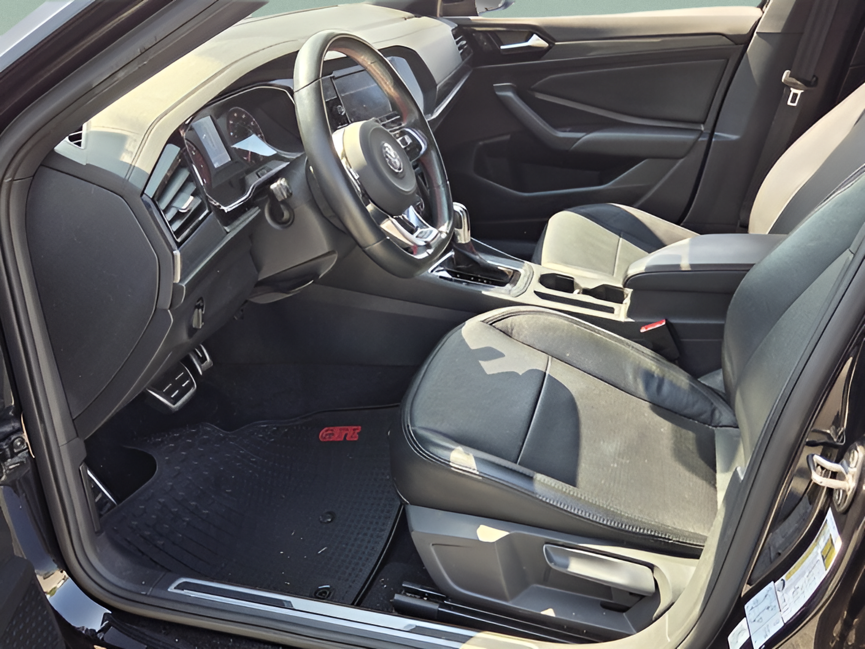 Used 2019 Volkswagen Jetta GLI FWD image 11