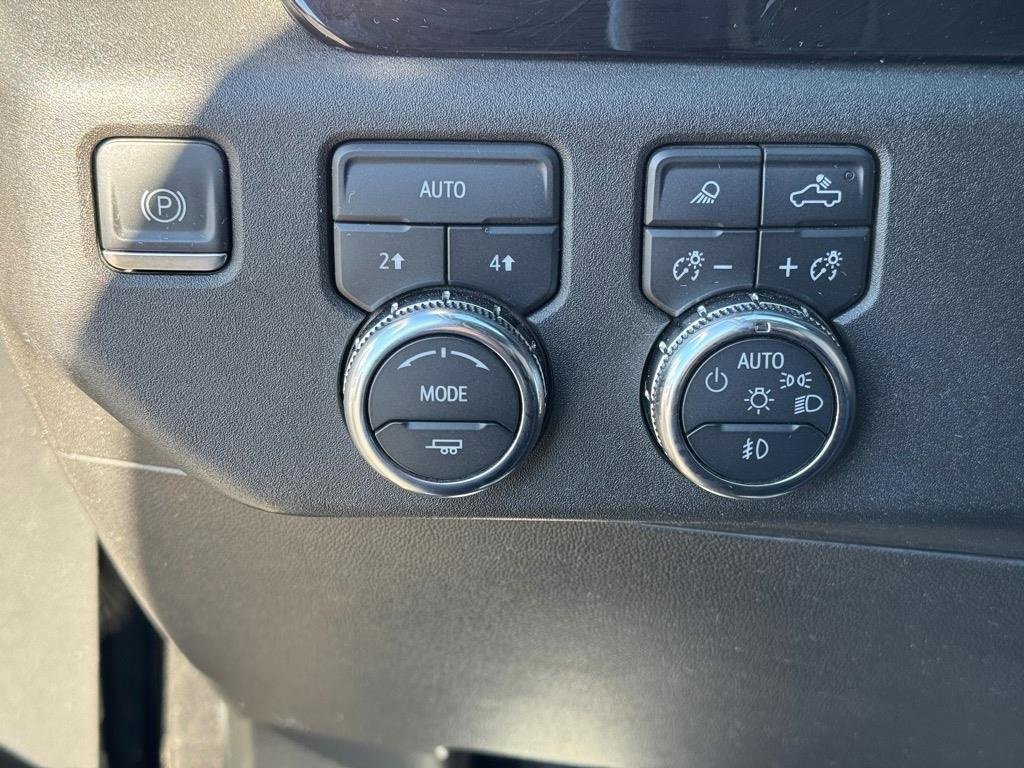 Used 2024 GMC Sierra 1500 SLT image 18