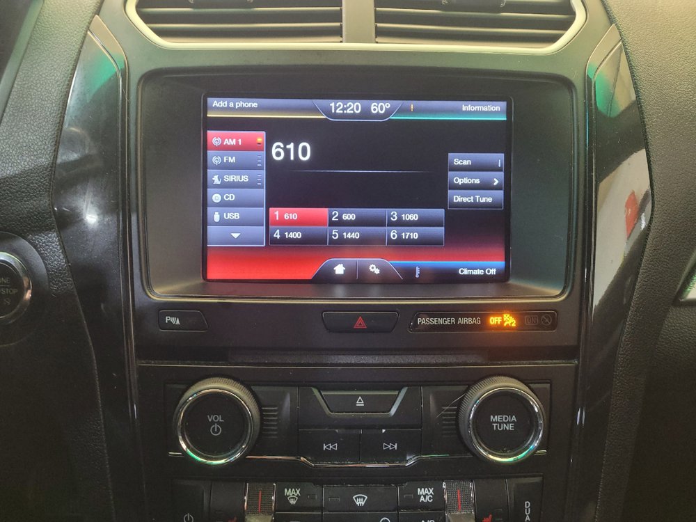 Used 2016 Ford Explorer XLT w/ Equipment Group 202A AWD/4WD image 25