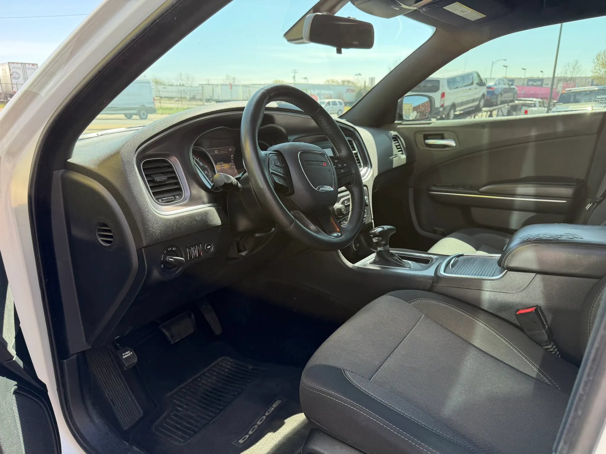 Used 2015 Dodge Charger SE w/ Popular Equipment Group RWD image 18