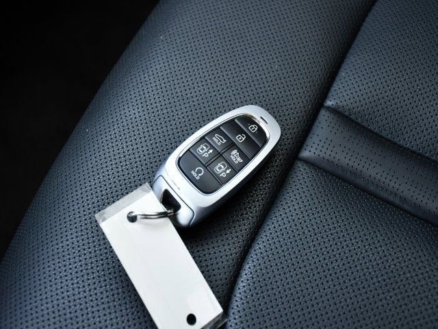 Used 2023 Hyundai Sonata Limited image 17
