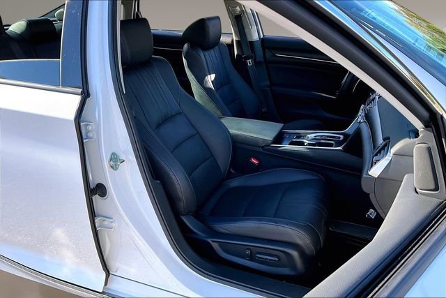 Used 2020 Honda Accord Touring image 26