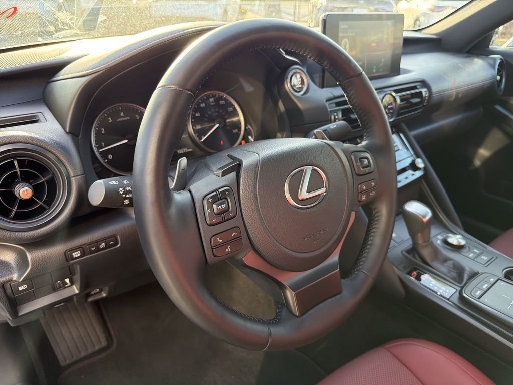 Used 2025 Lexus IS 350 F Sport image 20