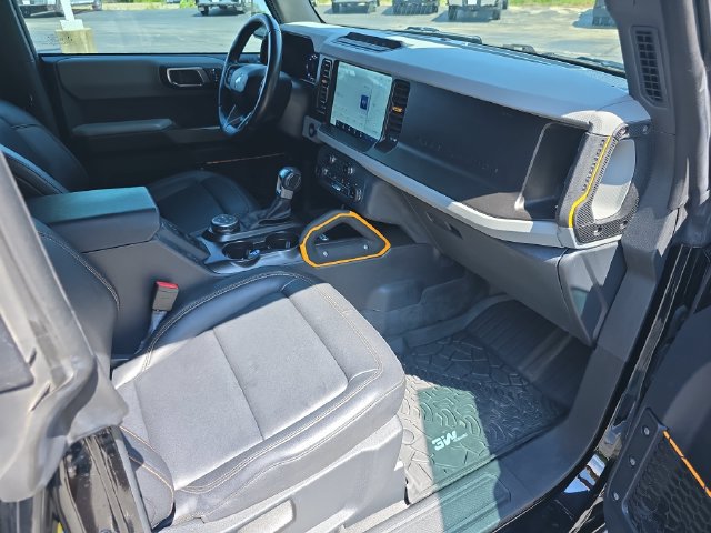 Used 2022 Ford Bronco Badlands w/ Sasquatch Package AWD/4WD image 13