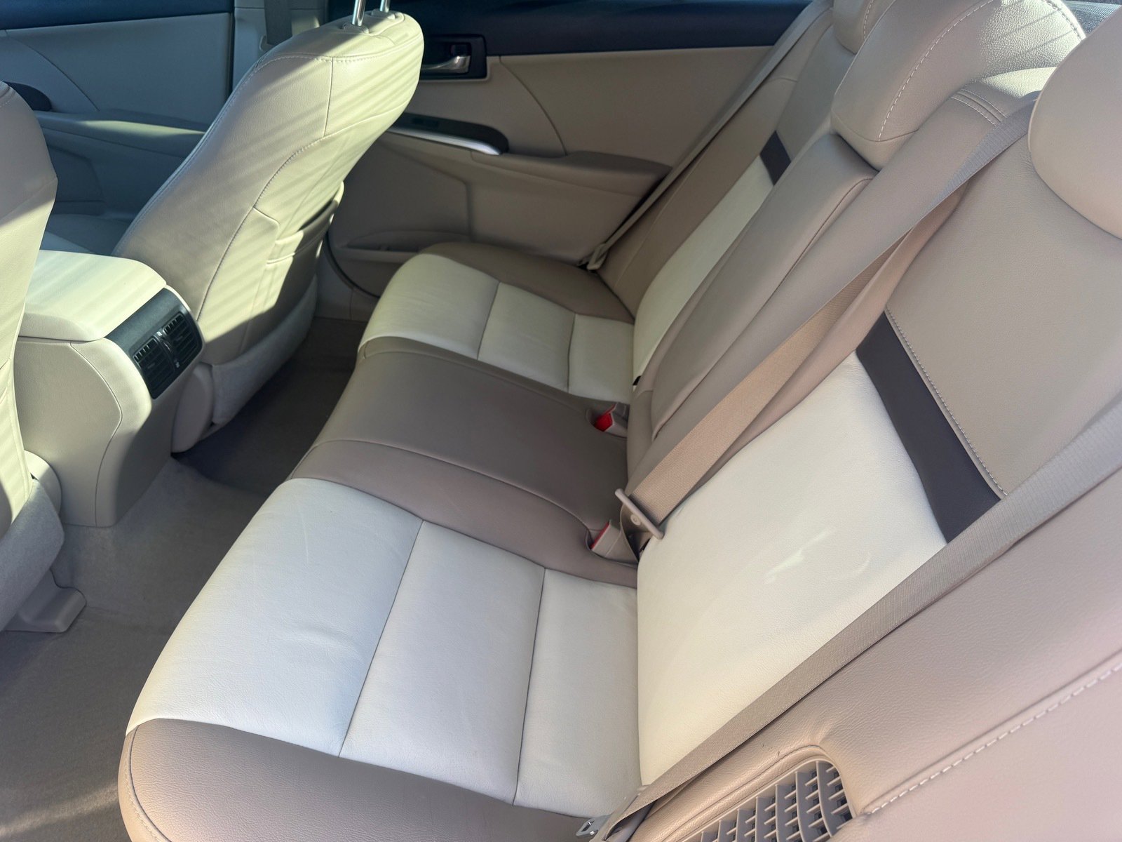 Used 2013 Toyota Camry XLE w/ Convenience Pkg image 22