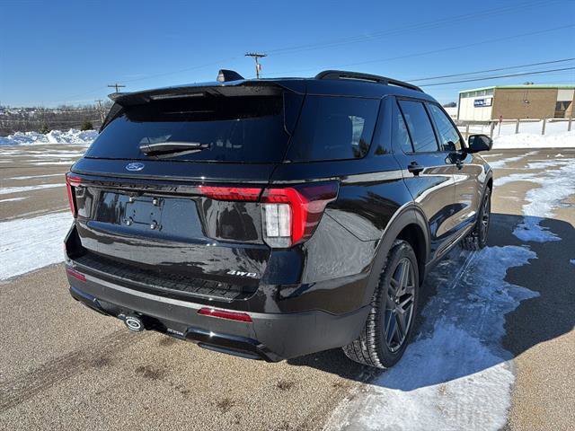 New 2026 Ford Explorer ST-Line w/ ST-Line Street Pack image 4