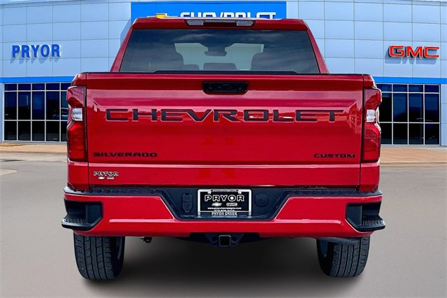 New 2026 Chevrolet Silverado 1500 Custom w/ LPO, Dark Essentials Package image 4