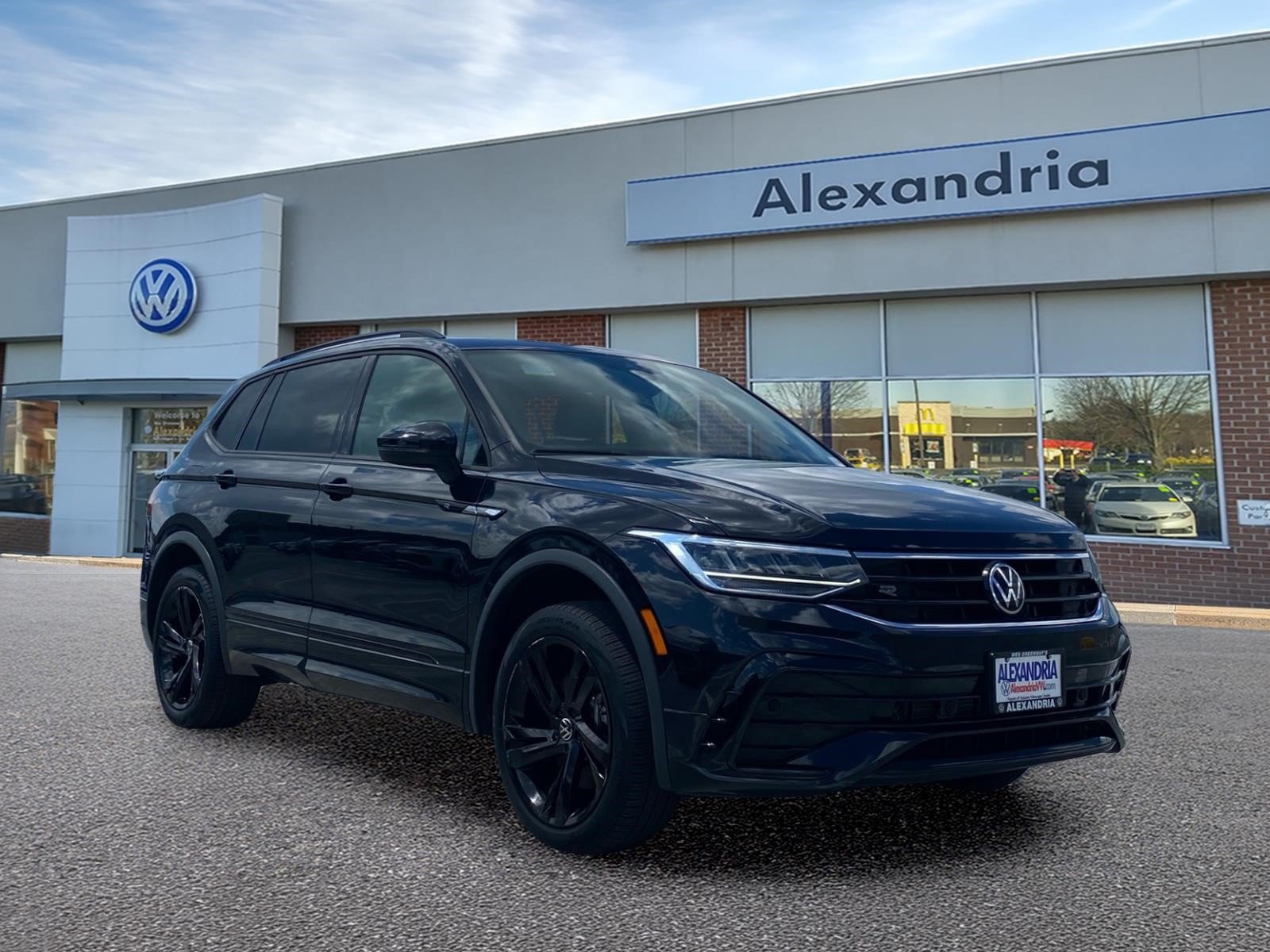 Certified 2024 Volkswagen Tiguan SE R-Line