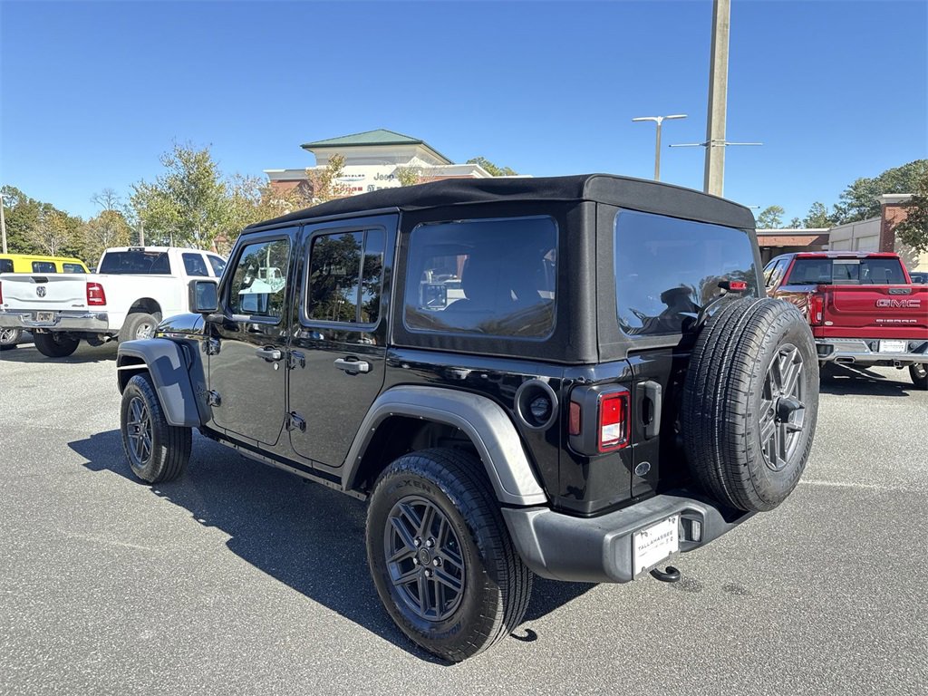 Used 2024 Jeep Wrangler Sport S image 5