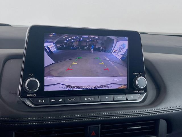 Used 2024 Nissan Rogue S image 14