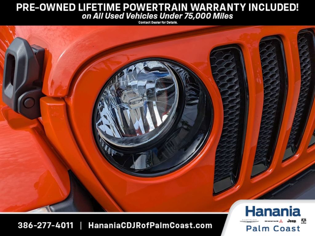 Used 2023 Jeep Wrangler Unlimited Sahara AWD/4WD image 9