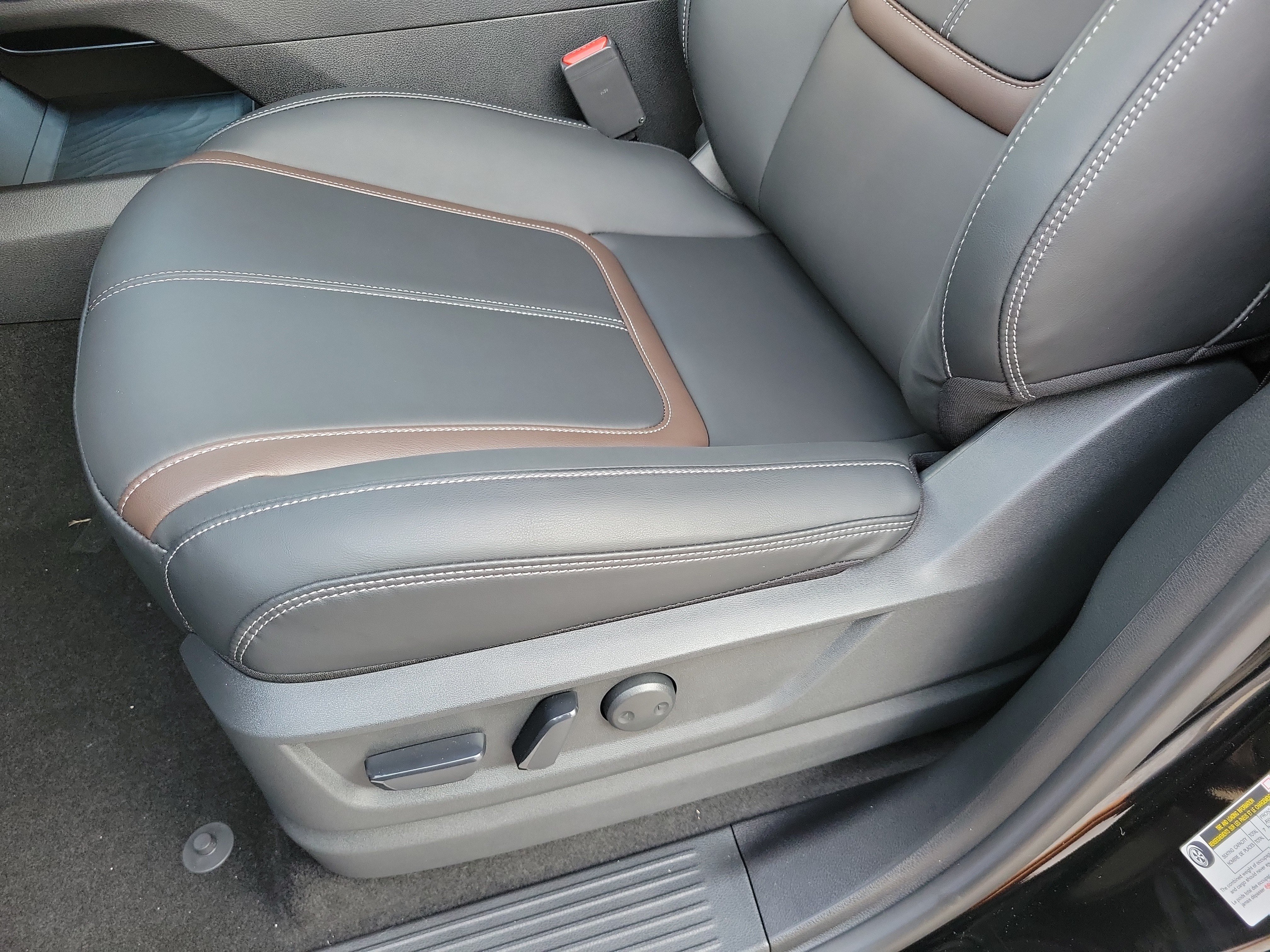 New 2026 Nissan Armada SL w/ Captain's Chari Seat Package AWD/4WD image 10