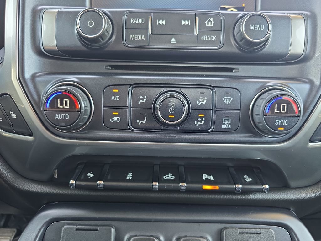 Used 2015 Chevrolet Silverado 2500 LT w/ LT Convenience Package image 26