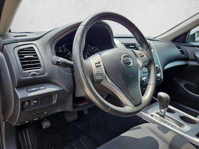 Used 2015 Nissan Altima 2.5 SV FWD image 9