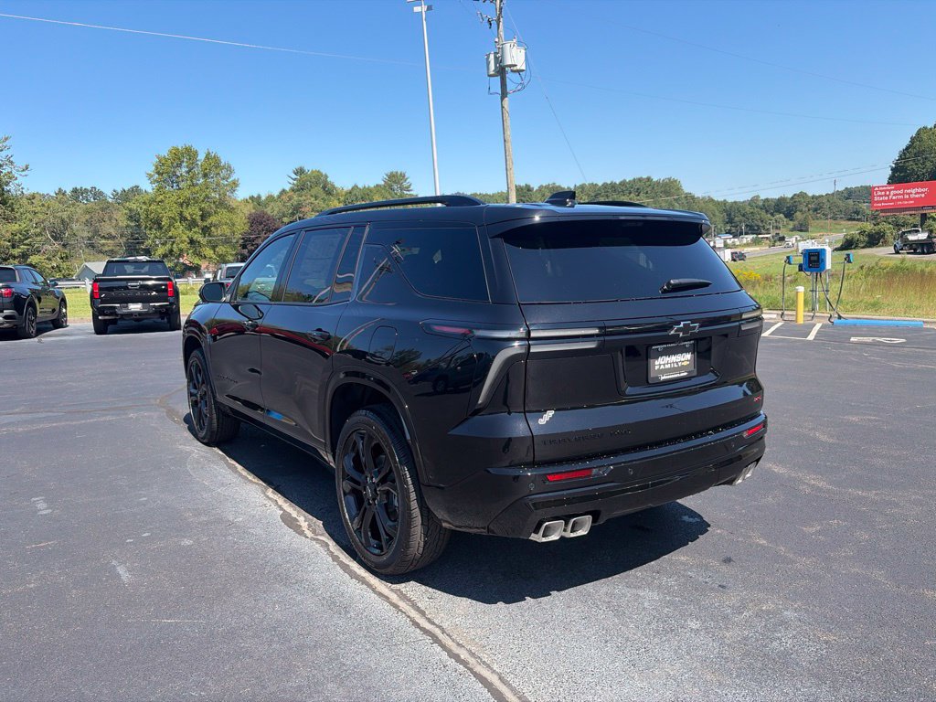 New 2027 Chevrolet Traverse RS w/ LPO, Floor Liner Package AWD/4WD image 6