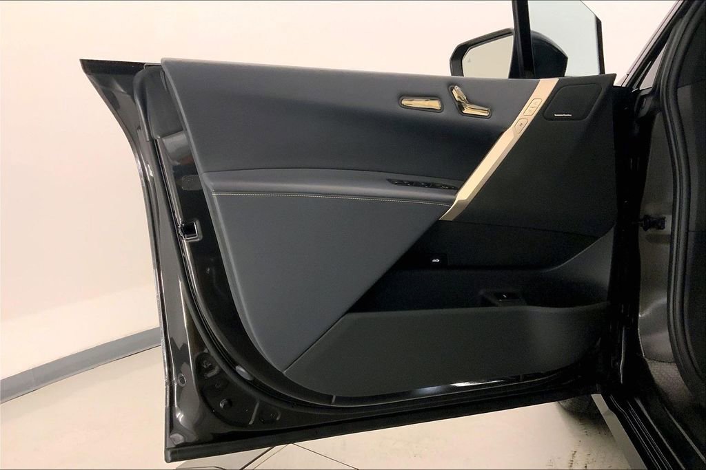 Certified 2024 BMW iX xDrive50 w/ Premium Package image 24