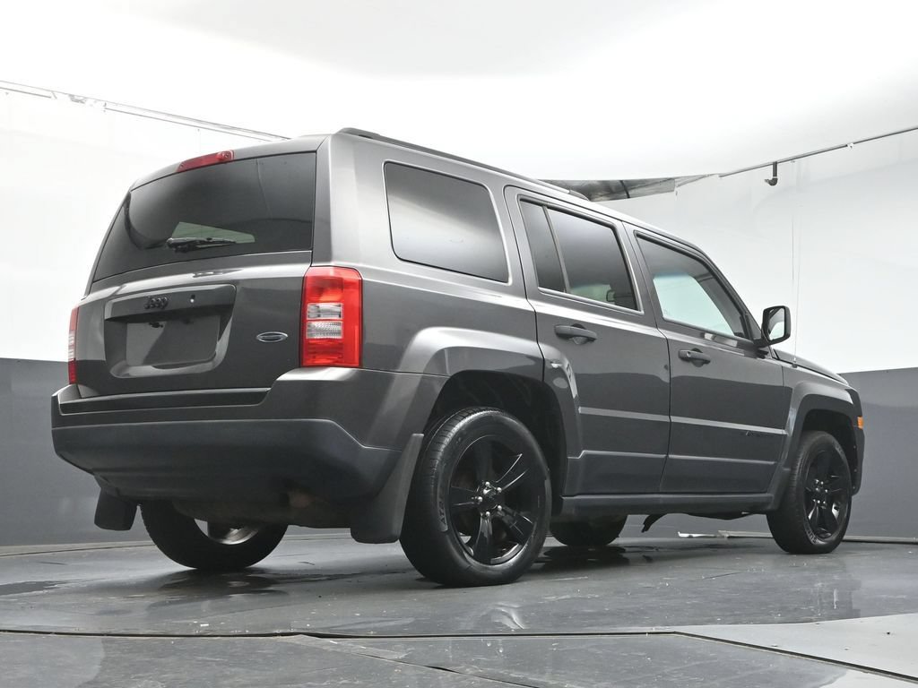 Used 2015 Jeep Patriot Sport FWD image 34