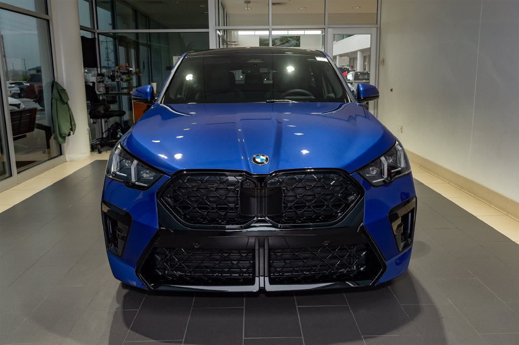 New 2027 BMW X2 xDrive28i w/ Technology Package AWD/4WD image 11