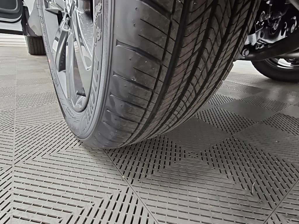 New 2025 Honda Pilot Sport image 40