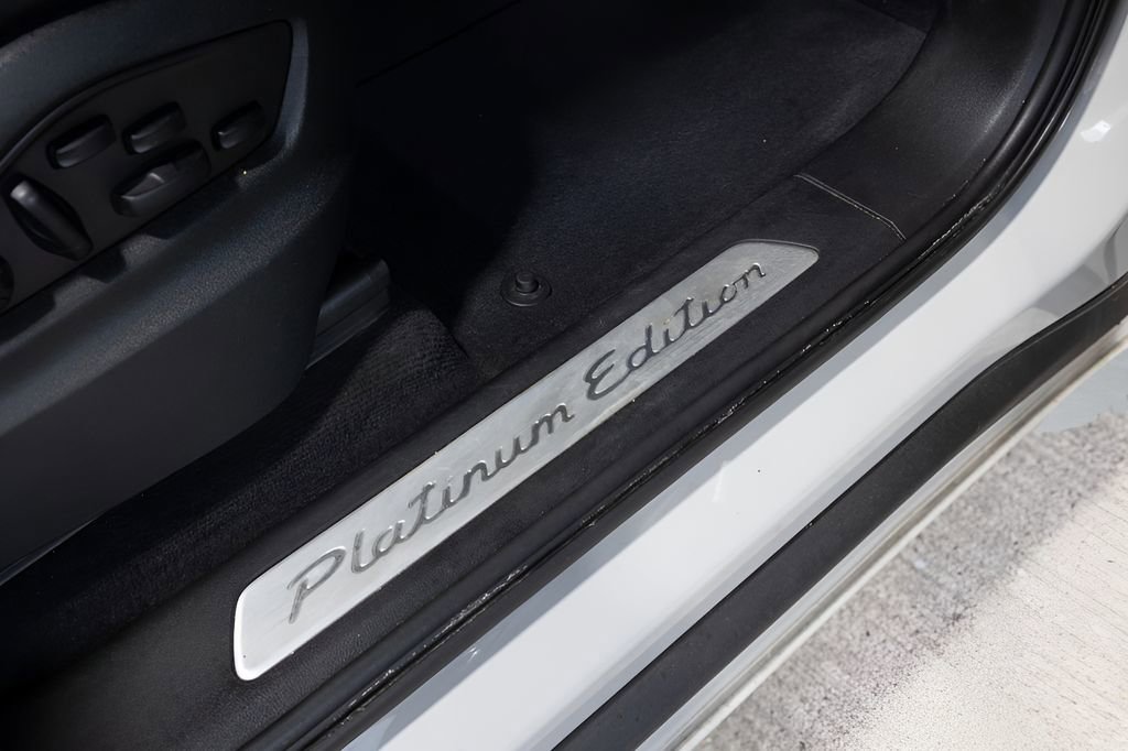 Used 2023 Porsche Cayenne Coupe AWD/4WD image 99