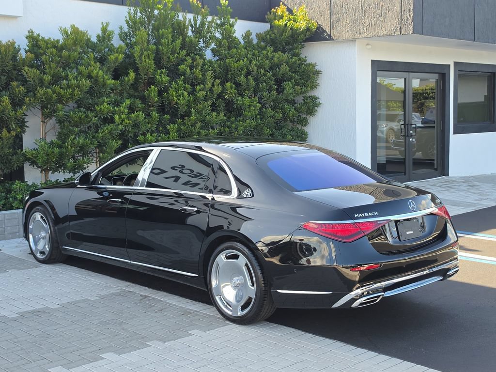 Used 2021 Mercedes-Benz Maybach S 580 4MATIC image 3
