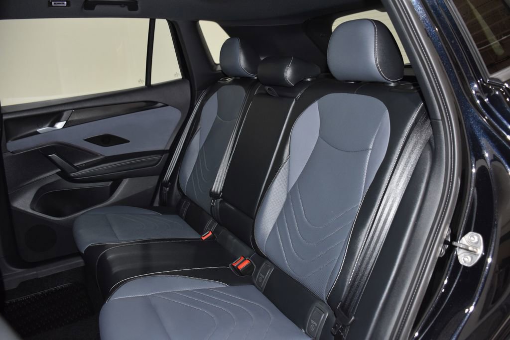 New 2026 Volkswagen Tiguan SE R-Line image 24
