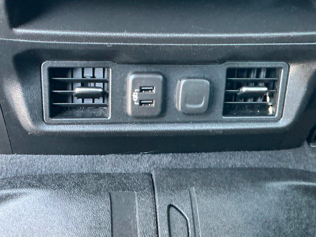 Used 2020 Chevrolet Silverado 1500 LT w/ All-Star Edition AWD/4WD image 9