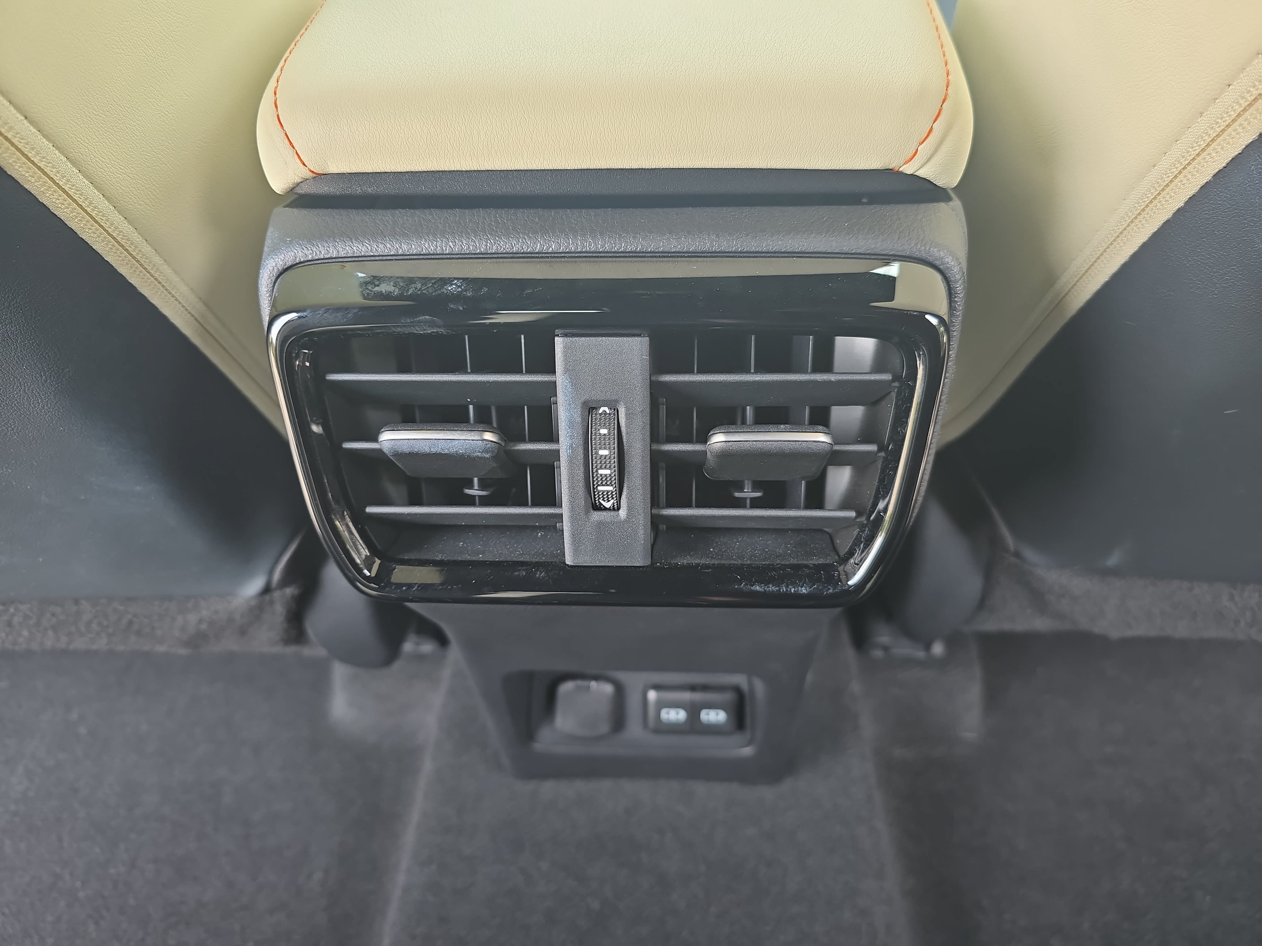 Used 2023 Lexus NX 350 AWD image 12