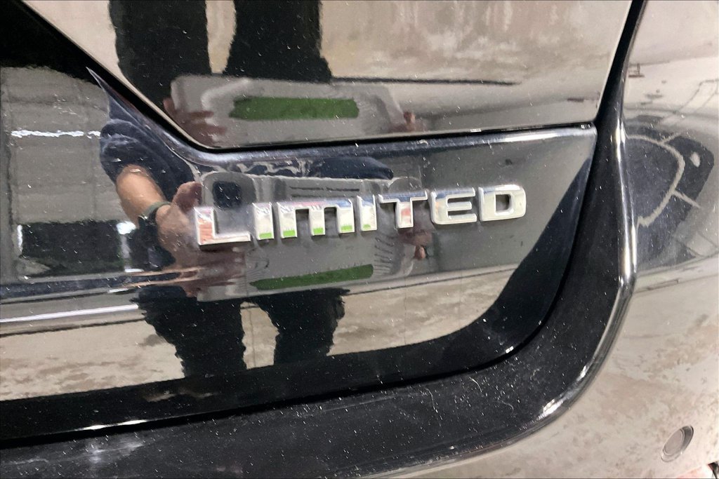 Used 2023 Jeep Grand Cherokee Limited RWD image 39