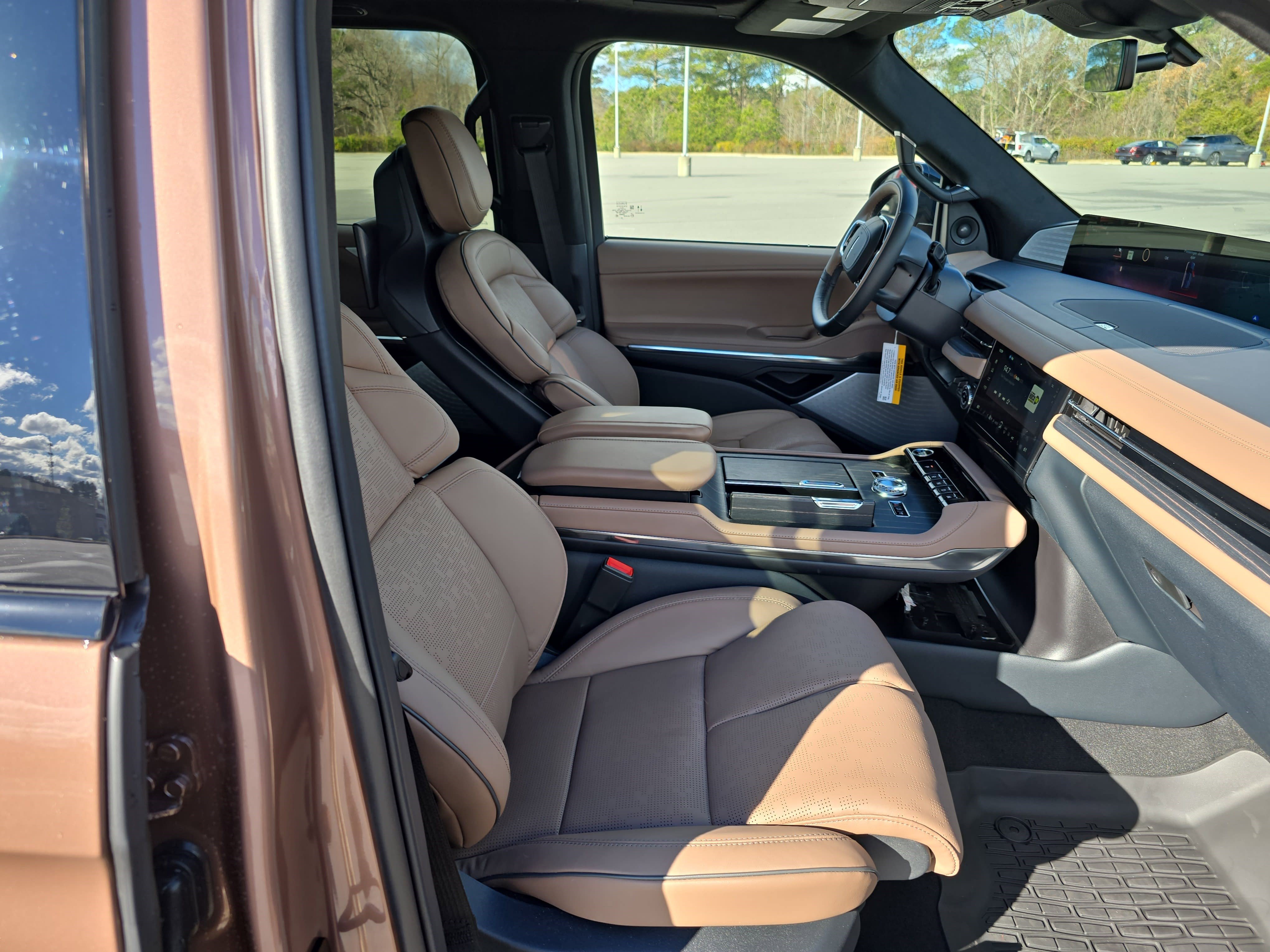 New 2025 Lincoln Navigator Black Label image 10