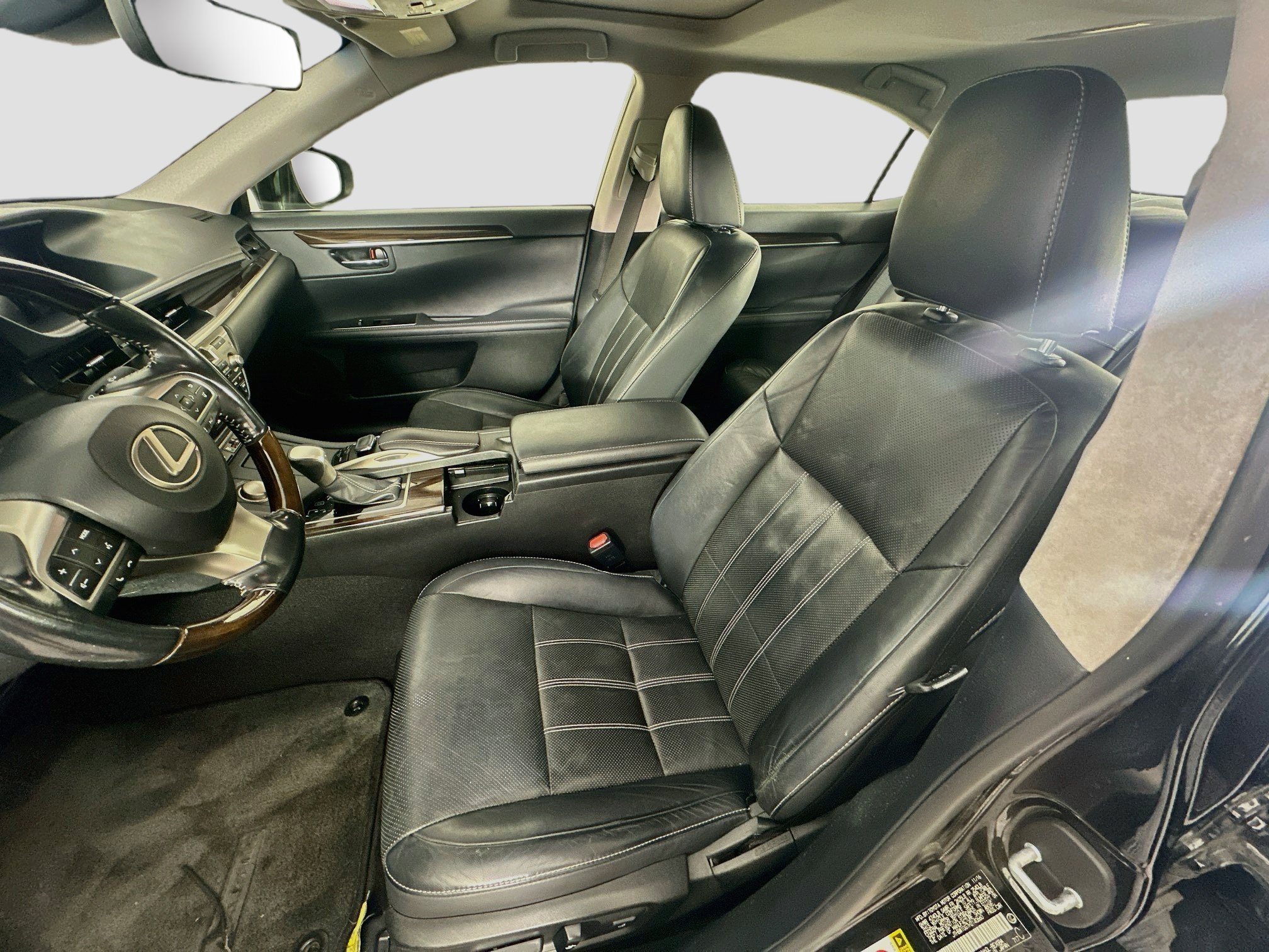 Used 2017 Lexus ES 300h FWD image 13