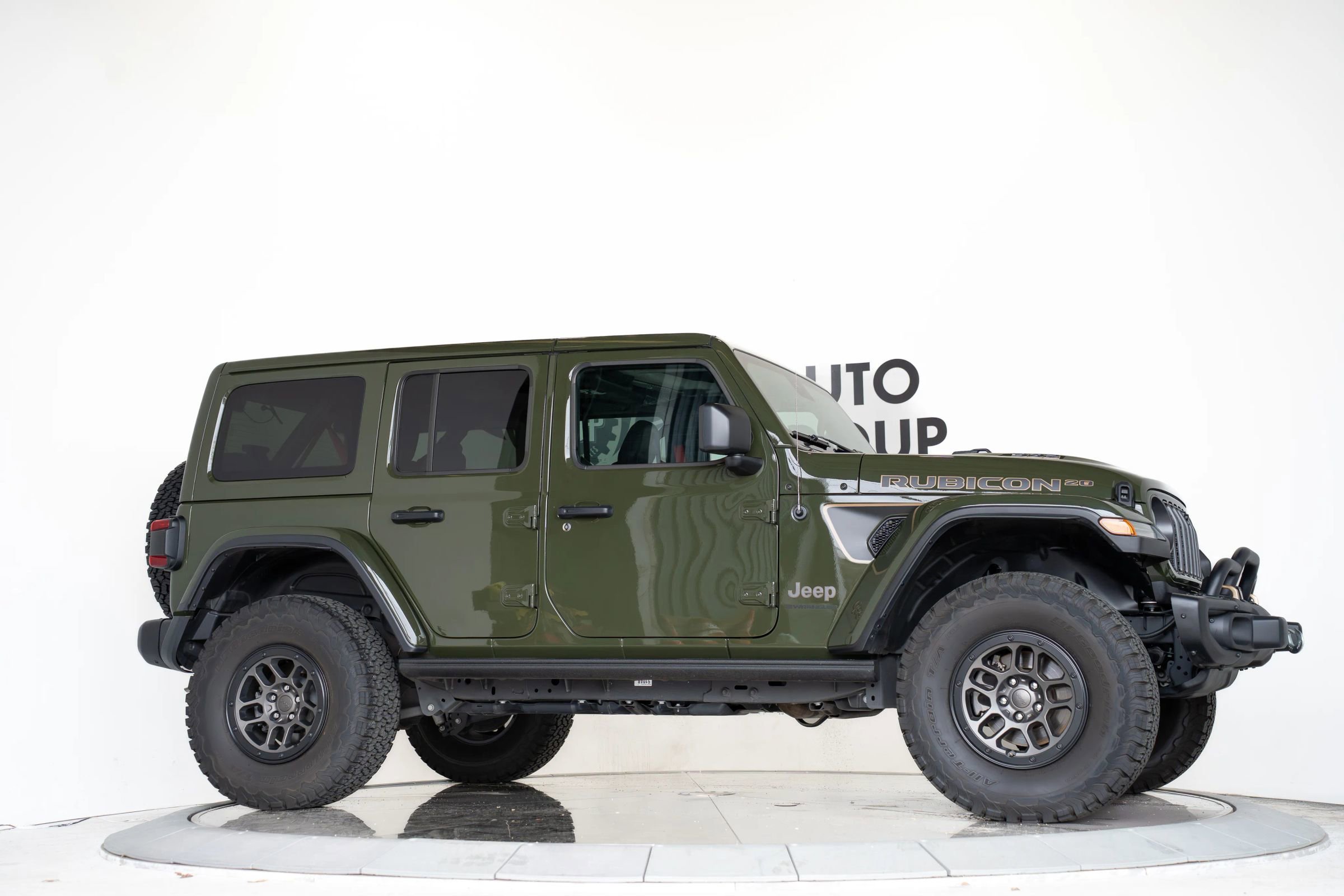 Used 2023 Jeep Wrangler Unlimited Rubicon 392 AWD/4WD image 30