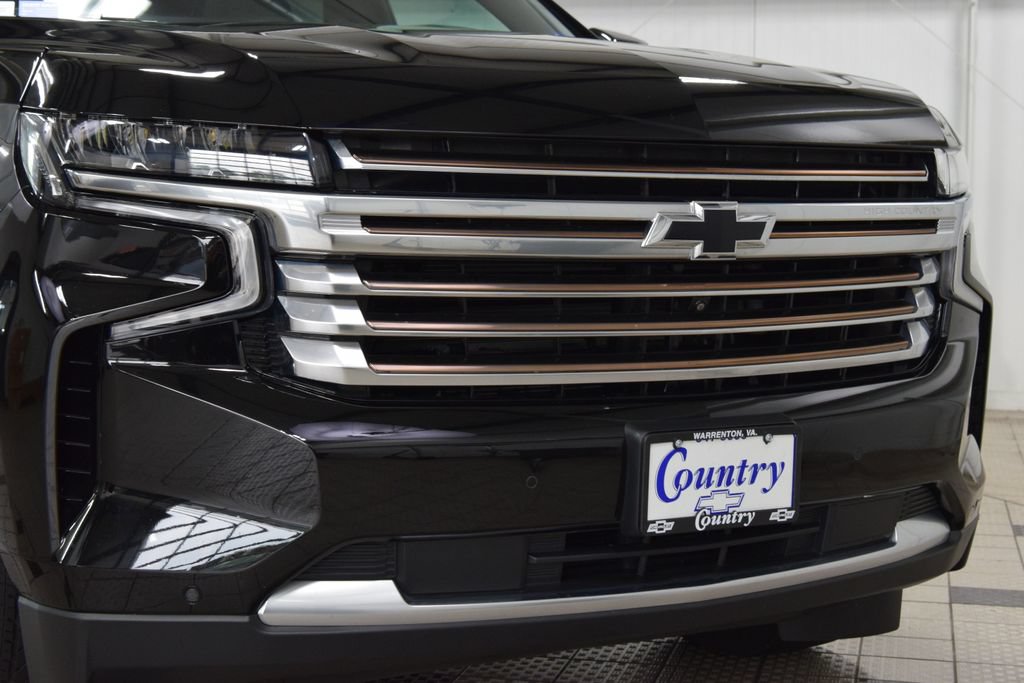 Used 2024 Chevrolet Suburban High Country w/ Max Trailering Package AWD/4WD image 13