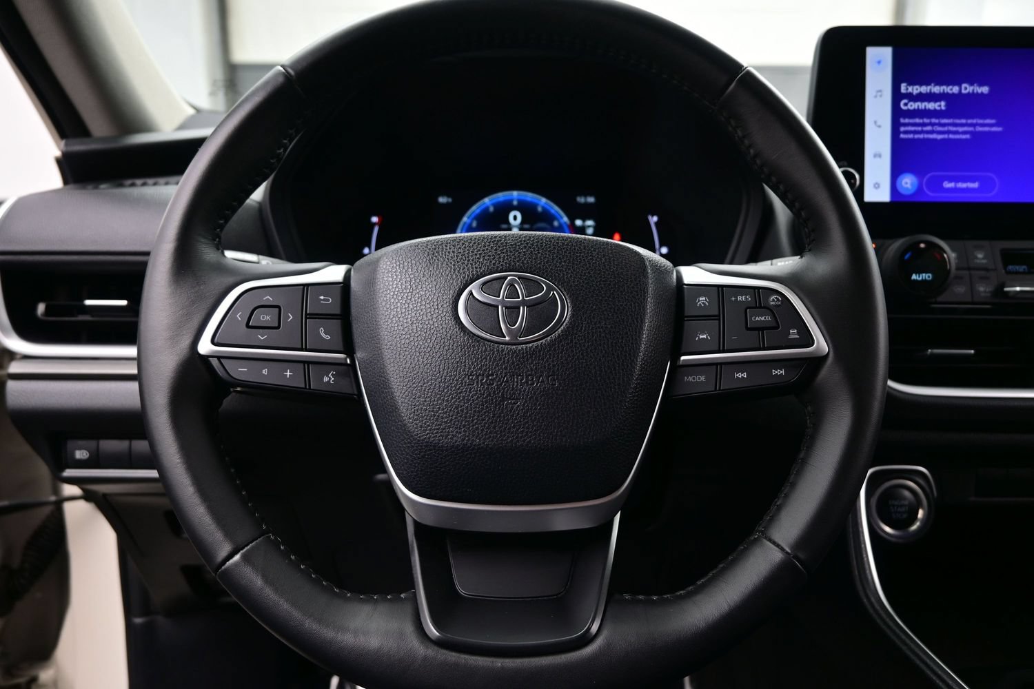 Used 2024 Toyota Grand Highlander AWD image 25