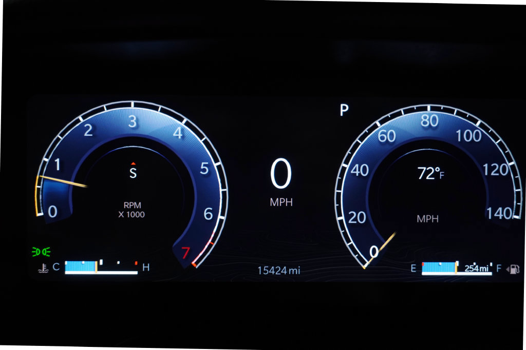 Used 2025 Jeep Grand Cherokee Altitude AWD/4WD image 26