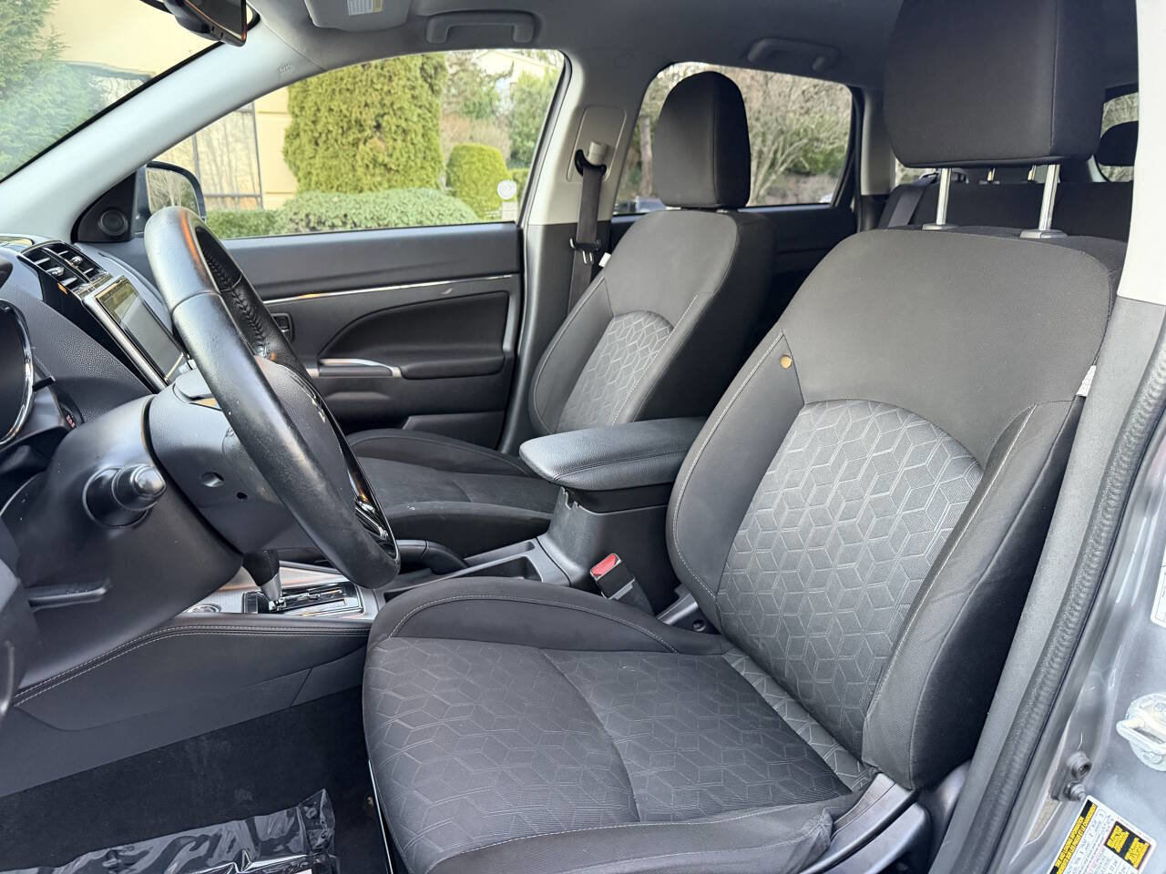 Used 2020 Mitsubishi Outlander Sport Black Edition image 10