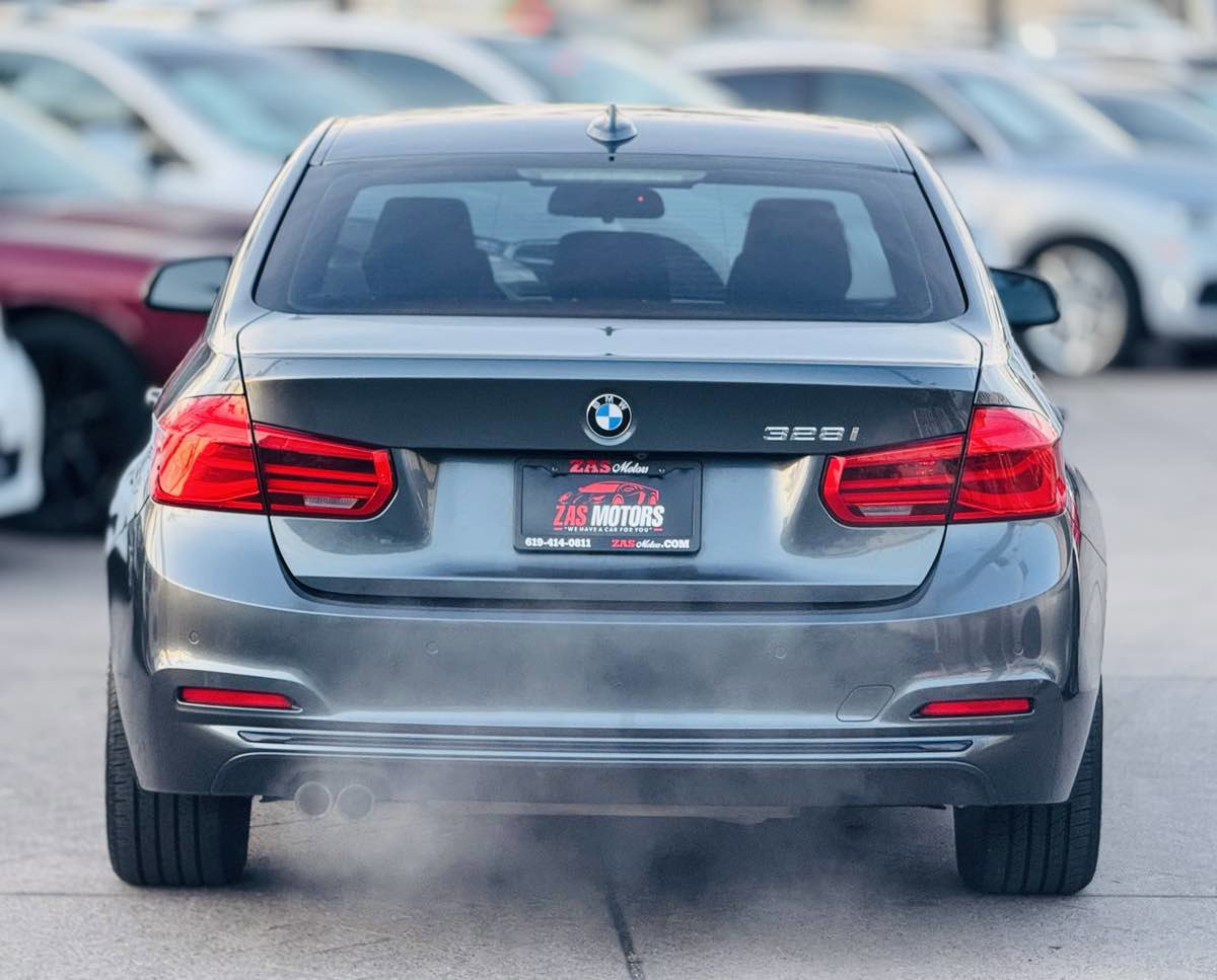Used 2016 BMW 328i Sedan image 5