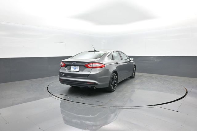 Used 2014 Ford Fusion SE w/ Equipment Group 202A image 7