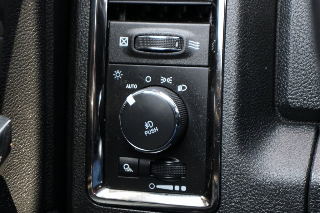 Used 2018 RAM 3500 Big Horn w/ Sport Appearance Group image 18