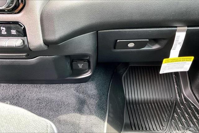 Used 2026 RAM 1500 Warlock AWD/4WD image 18